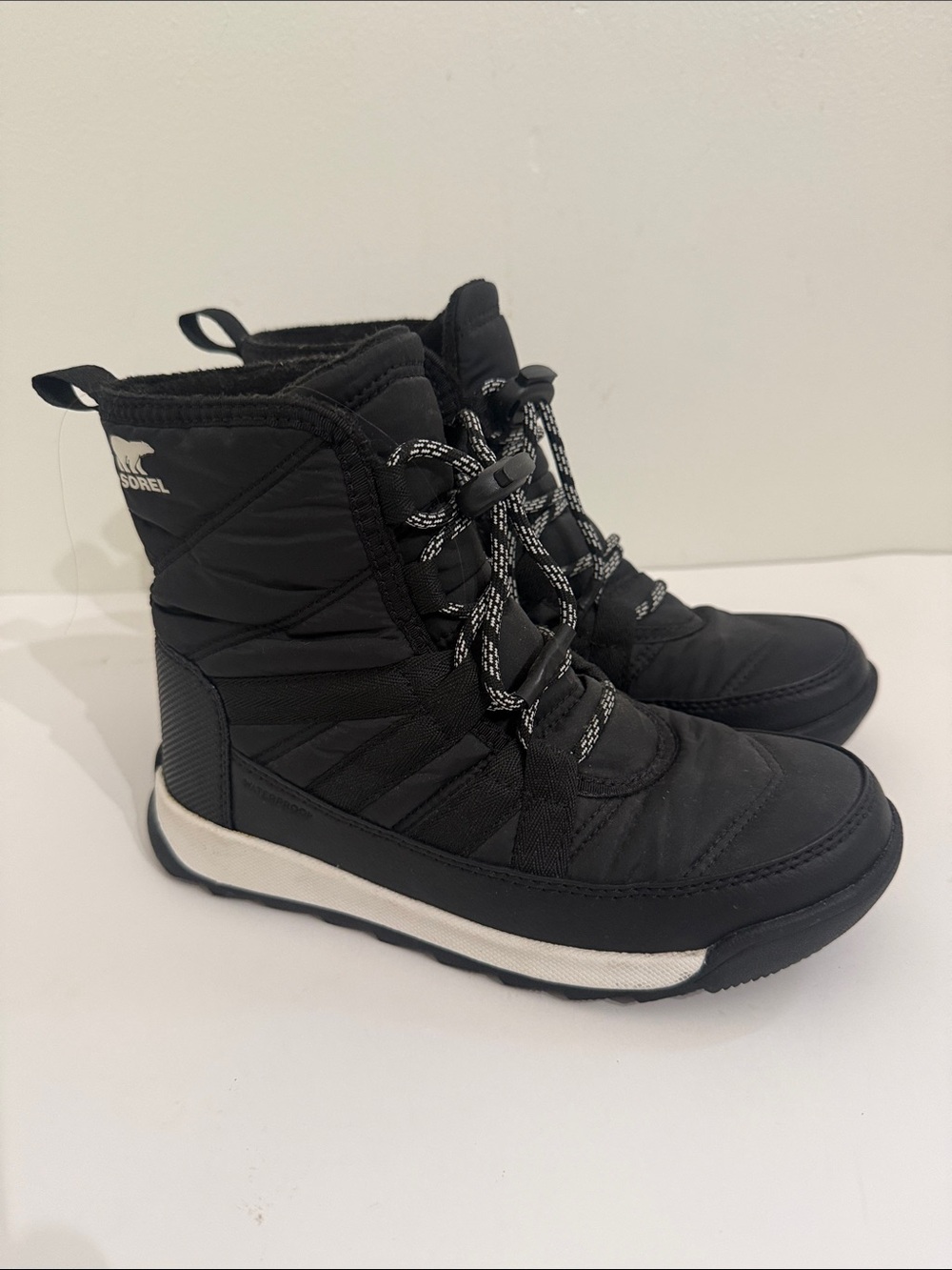 Sorel Whitney ll Short Lace Waterproof Boots Kids Size 3 Boys Girls